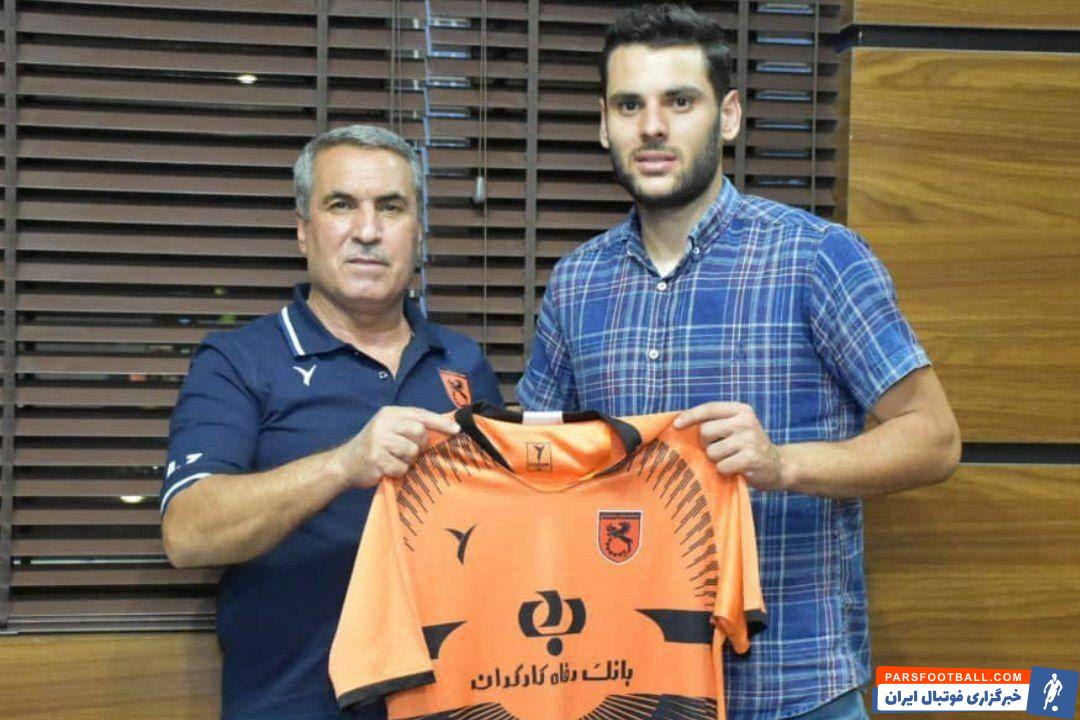 علیرضا نقی زاده هافبک 27 ساله و مرندی سابق سپاهان و تراکتورسازی، با عقد قراردادی به تیم مس رفسنجان پیوست تا فوتبالش را در این تیم ادامه دهد.