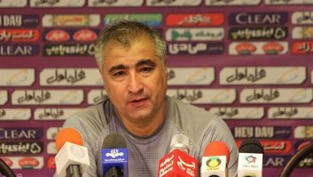 ساکت الهامی