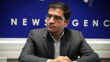 احسان قاضی زاده هاشمی