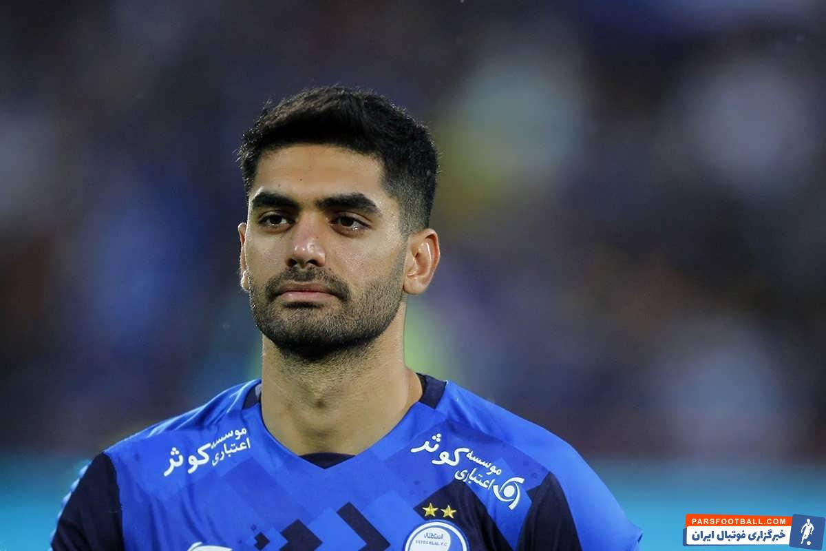 مدیر برنامه های هافبک استقلال از پیشنهاد های علی کریمی رونمایی کرد.