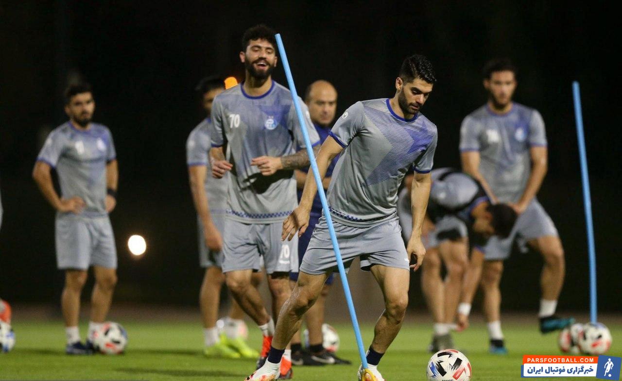 علی کریمی ستاره تاثیرگذار استقلال در لیگ نوزدهم بعد از کش و قوس های فراوان راهی قطر شد و در اردوی تیمش برای لیگ قهرمانان شرکت کرد.