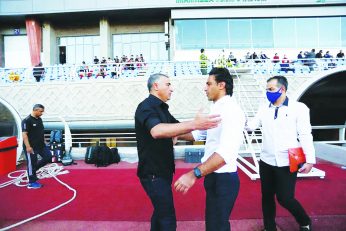 استقلال ؛ فرهاد مجیدی ؛ ساکت الهامی