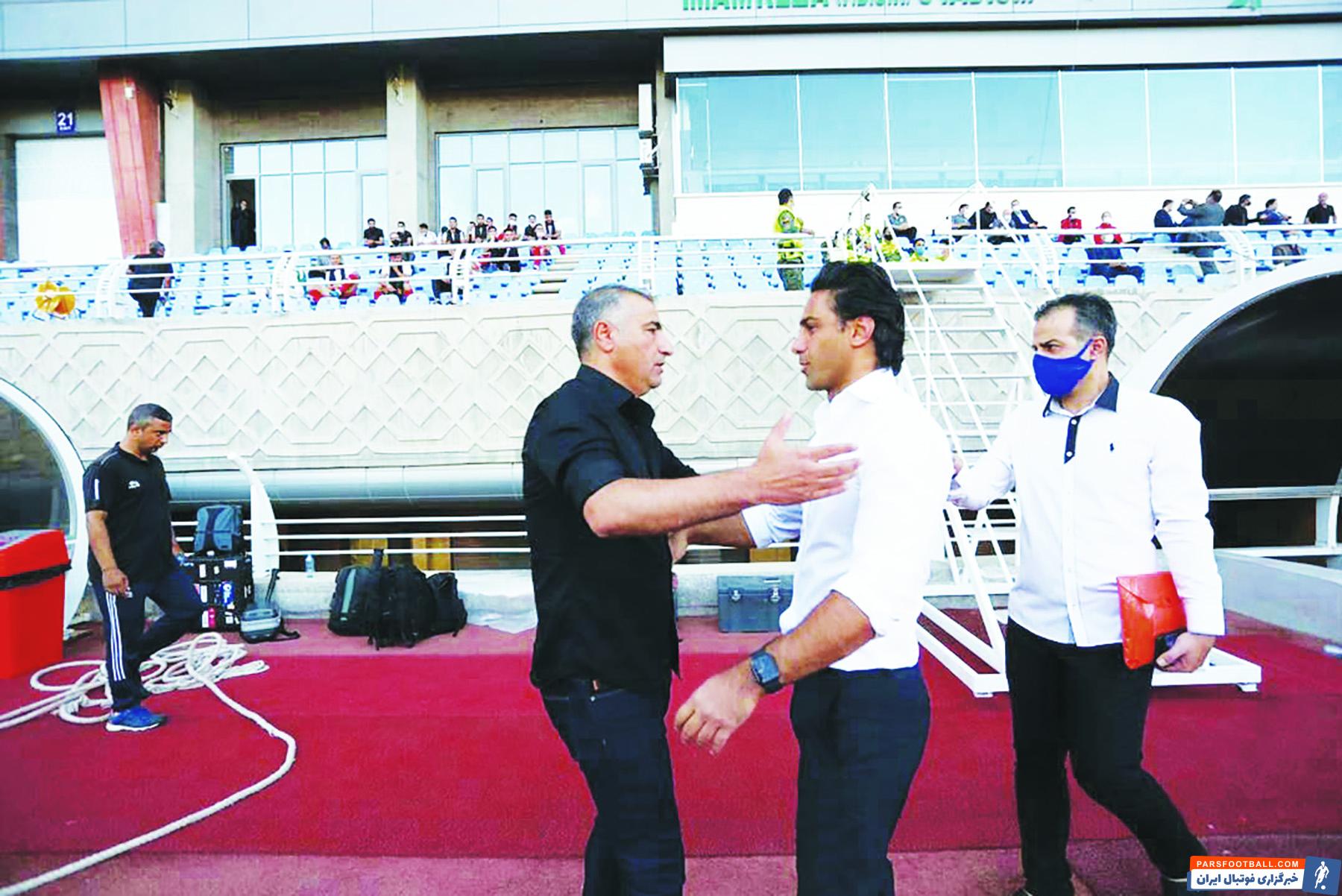 استقلال ؛ فرهاد مجیدی ؛ ساکت الهامی