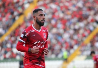 اشکان دژاگه ؛ استقلال