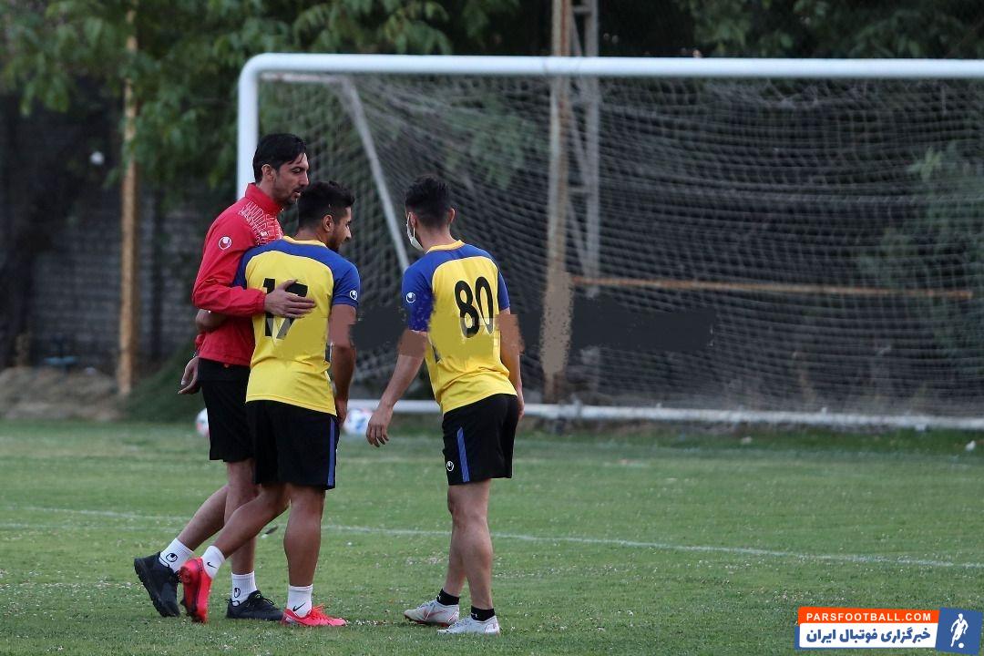 سید مهدی رحمتی فصل نقل و انتقالات را با خرید 4 بازیکن از نفت مسجد سلیمان و نساجی شروع کرد. احمد الجبوری و صادق صادقی از تیم مسجد ...