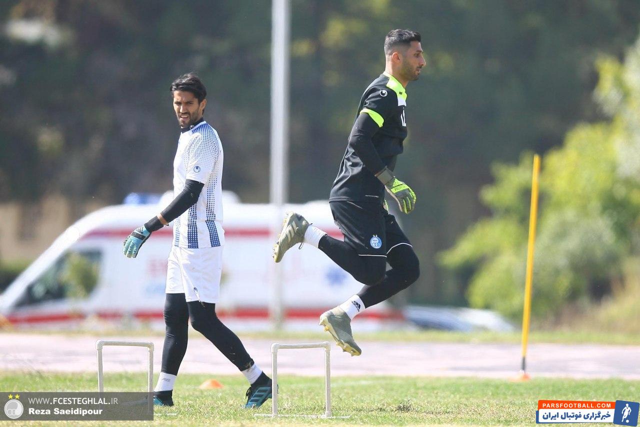 تبریزی ها با شکایت به کمیته تعیین وضعیت بازیکنان، ادعا داشتند که فسخ رشید مظاهری غیرقانونی بوده و او حق جدایی از تراکتورسازی را ندارد.