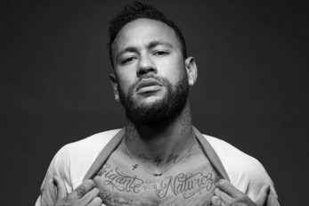 نیمار جونیور که همواره حاشیه های زیادی را اطراف خود داشته است، به تازگی در صفحه شخصیاش در اینستاگرام از خالکوبی جدید خود رونمایی کرده است.