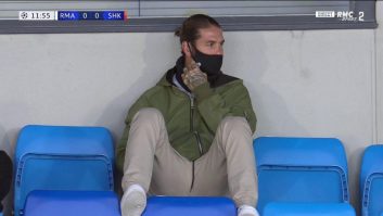 سرجیو راموس در این بازی غایب بود و از روی سکو ها نظاره‌گر مسابقه بود. نظاره گر مسابقه‌ای که نتیجه‌ای بسیار عجیب در آن رقم خورد.