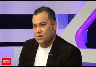 ابراهیم اسدی : امیدوارم پرسپولیس بتواند با برتری مقابل النصر قهرمان غرب آسیا شود. این تیم دو سال قبل هم با سرمربیگری برانکو به فینال صعود کرد و بازیکنانش امسال هم می توانند آنچه در حد نام و شخصیت پرسپولیس است، تکرار کنند.