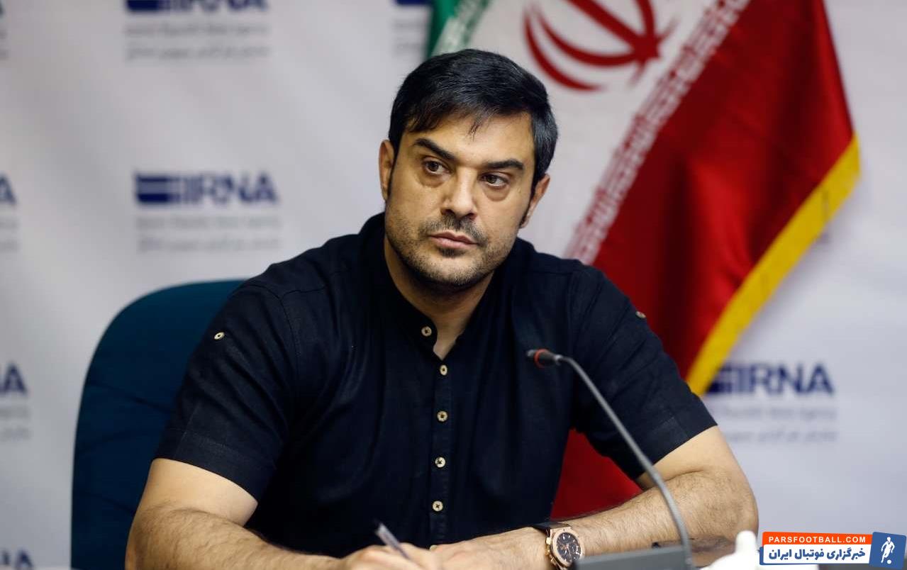 نیما نکیسا دروازه بان سال های دور پرسپولیس درباره عملکرد حامد لک درون دروازه سرخپوشان گفت : لک نمره قبولی نگرفت بلکه دکترا گرفت ، از ته قلبم برای او خوشحال هستم.