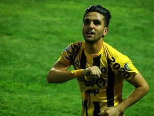 پیوستن ساسان انصاری به تیم فولاد خوزستان منتفی شده است و باشگاه سپاهان قصد دارد مهاجم پیشین خود را به ترکیب تیمش اضافه کند و در عوض منصوری را به تراکتور بدهد.