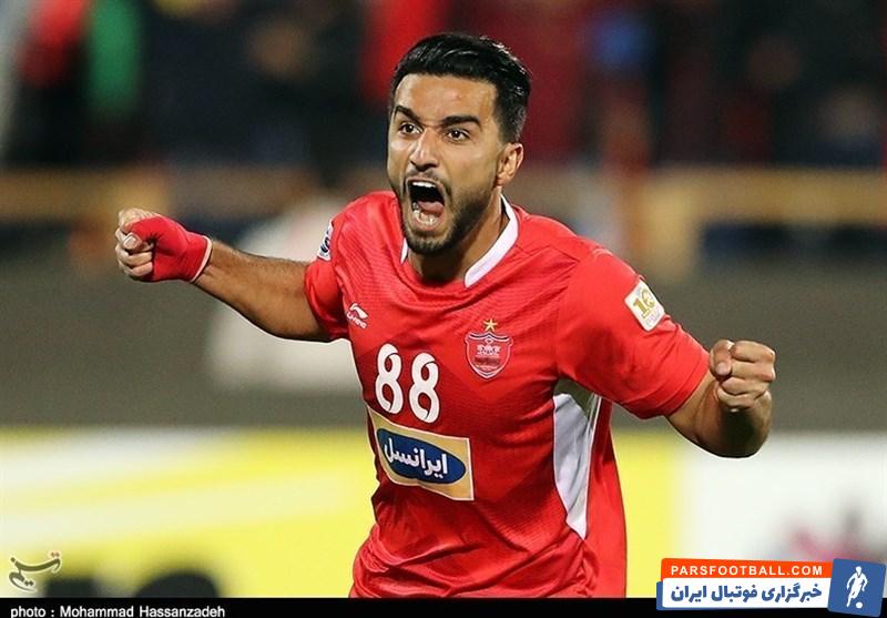 سیامک نعمتی ، هافبک پرسپولیس ، با انتشار عکسی از نیمه نهایی لیگ قهرمانان آسیا سال ۲۰۱۸ نوشت : فقط پرسپولیس است که میتواند دو بار تکرار کند .