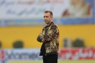 فراز کمالوند که به تازگی سرمربی تیم شاهین بوشهر شده است ، در واکنش به شایعه مشورت دادنش به فرهاد مجیدی در زمان سرمربیگری فرهاد در استقلال گفت : من و فرهاد ۲۵ سال است که دوست هستیم و با هم صحبت می کنیم. وی همچنین در خصوص هدفش در شاهین در فصل جدید لیگ آزادگان گفت : قول می دهم که در این فصل جوانان لیگ برتری را شکوفا کنم.