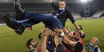 گل محمدی ؛ پرسپولیس