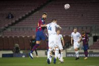 مسی و پیکه گل های بارسا را زدند و دینامو هم به یک گل رسید و در نهایت برای زدن گل تساوی پشت سر مارک آندره تراشتگن دروازه بان بارسا ماند.