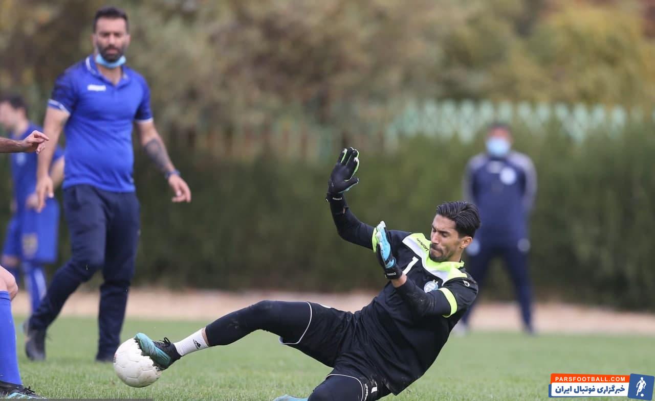 سید حسین حسینی دروازه بان اول استقلال تهران