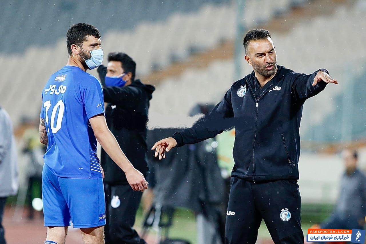 جایی که روی خردجمعی کادرفنی این تیم و نظرات فکری، استقلال نیمه مربیان را برد تا با گلزنی غفوری و ارسلان مطهری به نخستین سه امتیاز خود برسد.