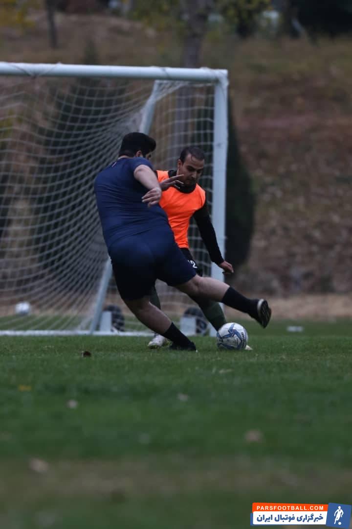 این فیگور جالب از بهنام بانی در حالی به ثبت رسیده که اضافه وزن او در کنار انگیزه بالایش برای عبور از مدافع پیش رو، حسابی جلب توجه میکند.