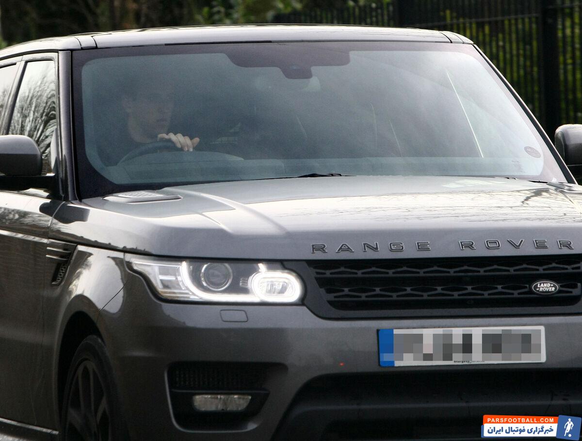 هری کین بعد از دله الی همتیمیاش و یان ورتونگن همتیمی پیشینش، سومین بازیکن تاتنهام است که در ماههای اخیر طعمه سارقان شده.