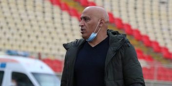 غیبت علیرضا منصوریان در نشست خبری تراکتور برای لیگ برتر