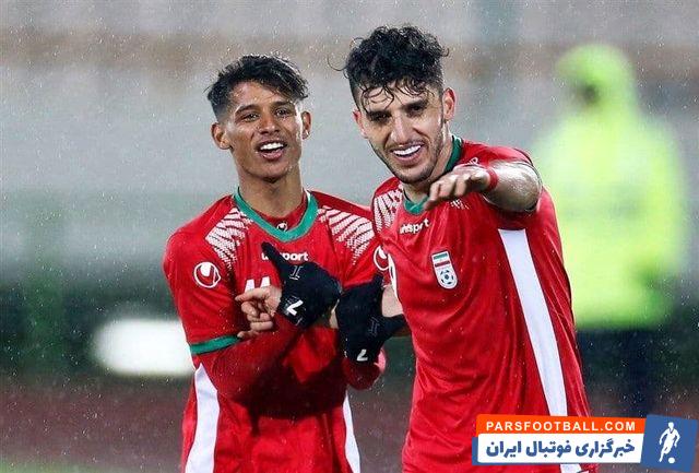 مهدی مهدی خانی ستاره جدید پرسپولیس ، پس از امضای قرارداد رسمی با سرخپوشان تهران ، پیامی را در فضای مجازی برای هواران پرسپولیس ارسال کرد .