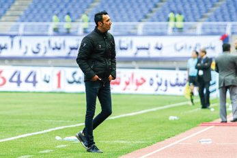 رضا عنایتی سرمربی هوادار