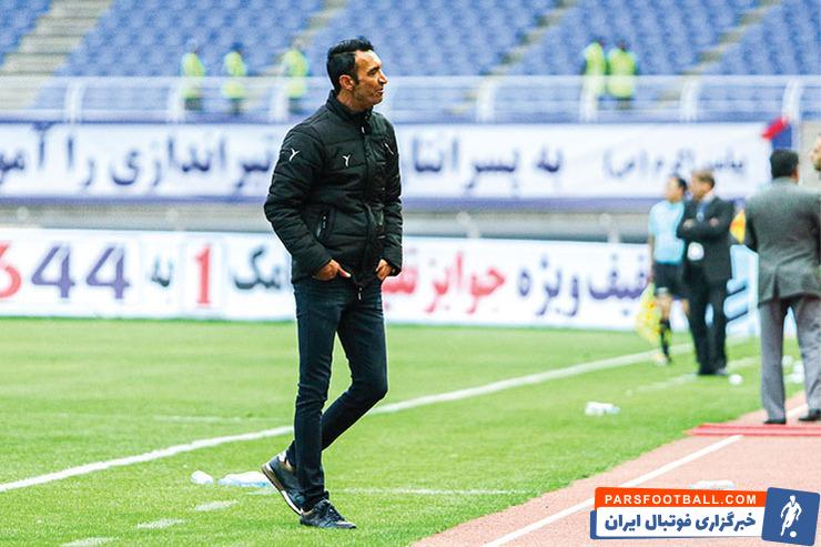 رضا عنایتی سرمربی هوادار