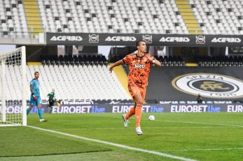 کریستیانو رونالدو ، مهاجم پرتغالی یوونتوس پس از پشت سر گذاشتن دوران کرونا، در بازی برابر اسپتسیا درخشید و ۲ گل هم به ثمر رساند.