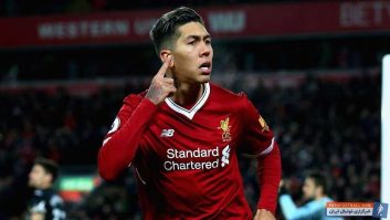 روبرتو فیرمینو ، مهاجم برزیلی تیم لیورپول در هفت هفته ای که از لیگ برتر انگلیس گذشته تنها یک گل برای تیمش به ثمر رسانده و در پنج بازی هم هیچ شوت در چارچوبی نداشته است تا با انتقاد شدید لیورپولی ها مواجه شود .