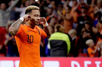 باشگاه بارسلونا اسپانیا قصد دارد در نقل و انتقالات ژانویه بار دیگر برای خرید ممفیس دیپای وینگر و مهاجم هلندی تیم لیون فرانسه تلاش کند .