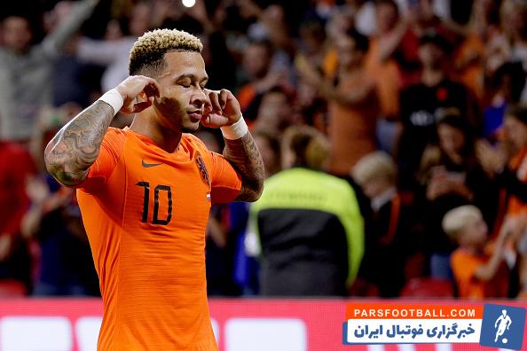 باشگاه بارسلونا اسپانیا قصد دارد در نقل و انتقالات ژانویه بار دیگر برای خرید ممفیس دیپای وینگر و مهاجم هلندی تیم لیون فرانسه تلاش کند .