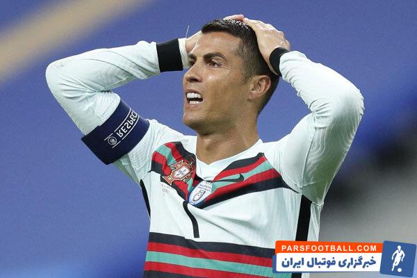 کریستیانو رونالدو در بازی دیشب تیم ملی پرتغال که با نتیجه هفت بر صفر به پیروزی رسید ، یک گل به ثمر رساند تا یک قدم دیگر به شکستن رکورد علی دایی نزدیک شود.