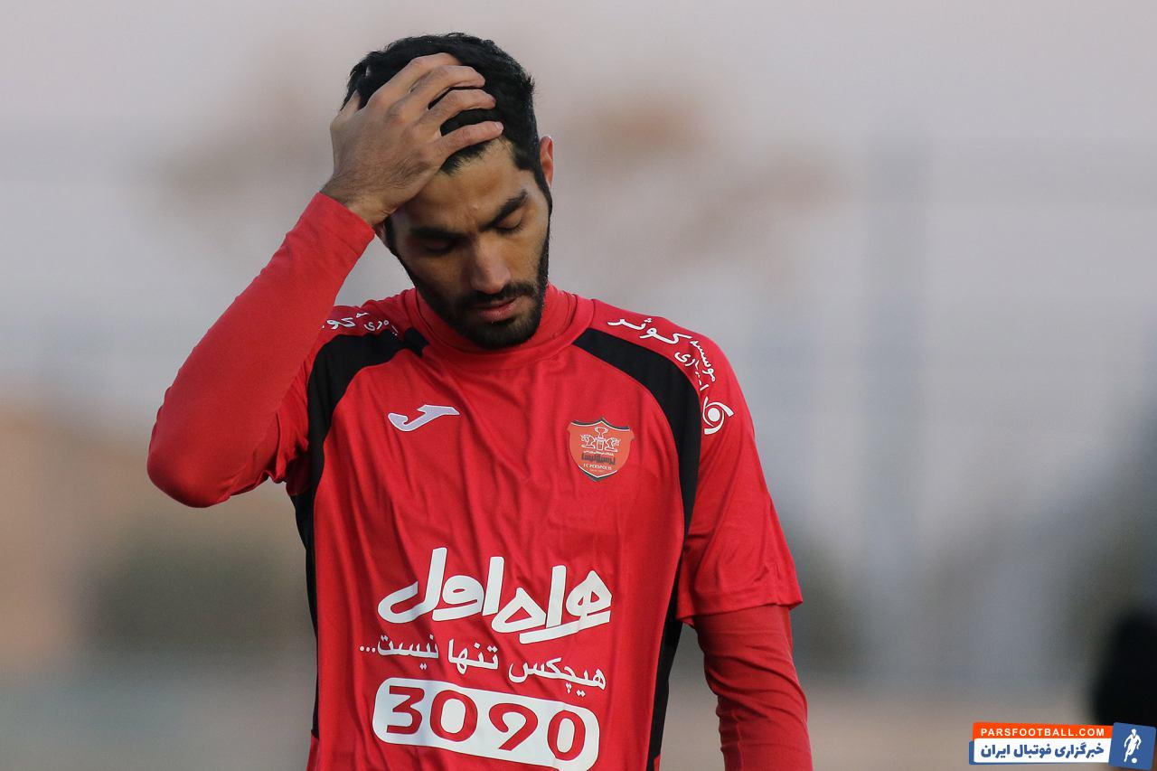 پس از کش و قوس های فراوان و عدم ناتوانی باشگاه پرسپولیس در جذب بازیکن جدید برای خط دفاعی ، به نظر می رسد که محمد انصاری در این تیم ماندنی خواهد شد .