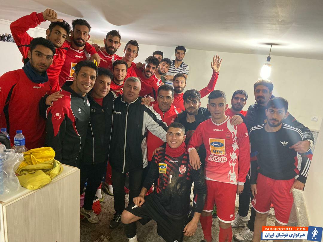 پس از جدایی امیر روستایی از پرسپولیس ، یحیی گل محمدی ، محمد عمری مهاجم امید های پرسپولیس را به تمرینات بزرگسالانتیم فرا خواند .