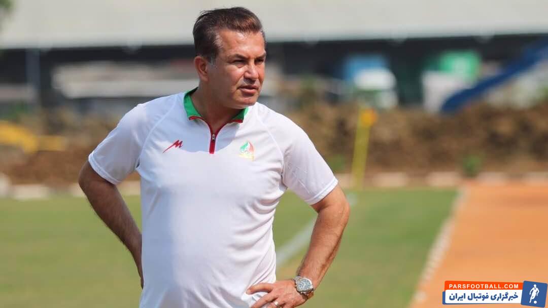 حمید استیلی که در سمت سرمربیگری تیم ملی امید ابقا شد ، قصد دارد در کنار رضا شاهرودی ، از جواد زرینچه هم در ترکیب کادرفنی تیم ملی امید استفاده کند .