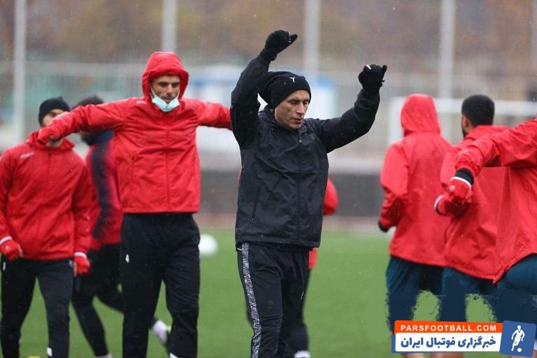 گل محمدی در حالی تیمش را برای بازی فینال آسیا آماده می کند که نسبت به رقابت های قبلی در این دوره ، دستکم یک مهره کلیدی اش را در اختیار ندارد.