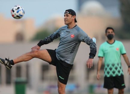 حضور فعال یحیی گل محمدی در تمرینات پرسپولیس