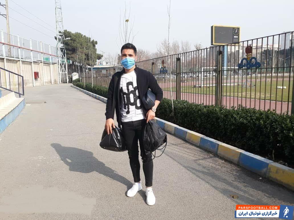 فرشید اسماعیلی پس از اینکه در جلسه کمیته انضباطی باشگاه استقلال حضور پیدا کرد امروز در محل تمرین این تیم حاضر شد.