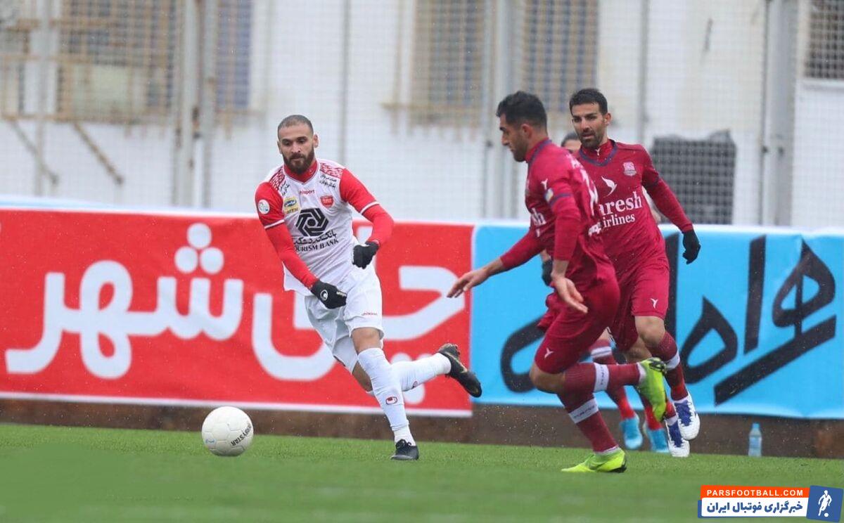 احمد نوراللهی که چهره ویژه تیمش مقابل اولسان هیوندای کره جنوبی بود، با چهره ای جدید در ترکیب تیمش مقابل نساجی مازندران حاضر شده است.