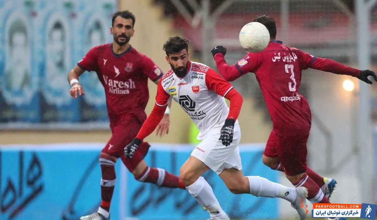 از این ۵ دیدار نساجی و پرسپولیس ۳ بازی در ورزشگاه شهید وطنی برگزار شده که برنده نداشت و جالبتر از آن تکرار نتیجه مشابه در هر سه بازی است.