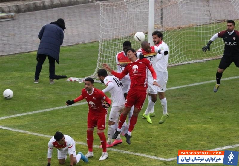 جنجال بازی تراکتور و فولاد