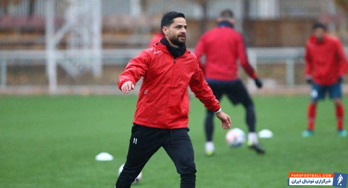 باید منتظر ماند و دید آیا کمال کامیابی نیا می تواند اعتماد مجدد یحیی گل محمدی سرمربی قرمزها را برای حضور در ترکیب اصلی جلب کند یا خیر.