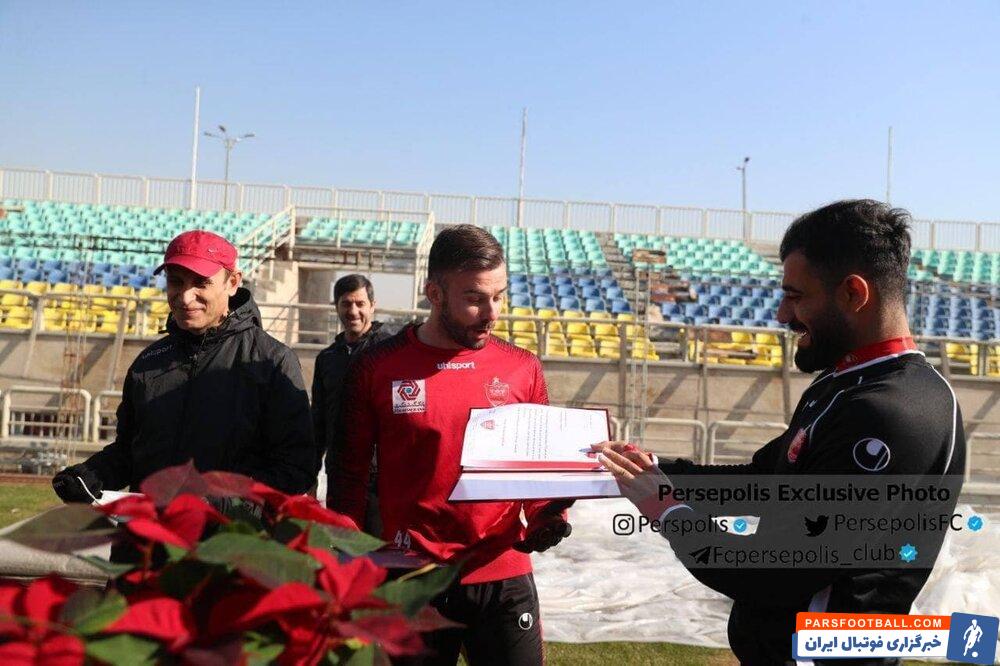 تبریک کریسمس بازیکنان پرسپولیس به رادوشوویچ