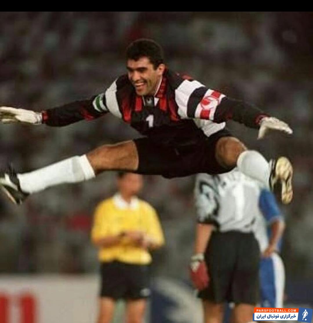 احمدرضا عابدزاده درباره حماسه ملبورن گفت : من از صدا و سیما درخواست می کنم که کسانی که در آن حماسه حضور داشتند را هر ساله دعوت کند تا خاطره های آن بازی ها را مرور کنند .