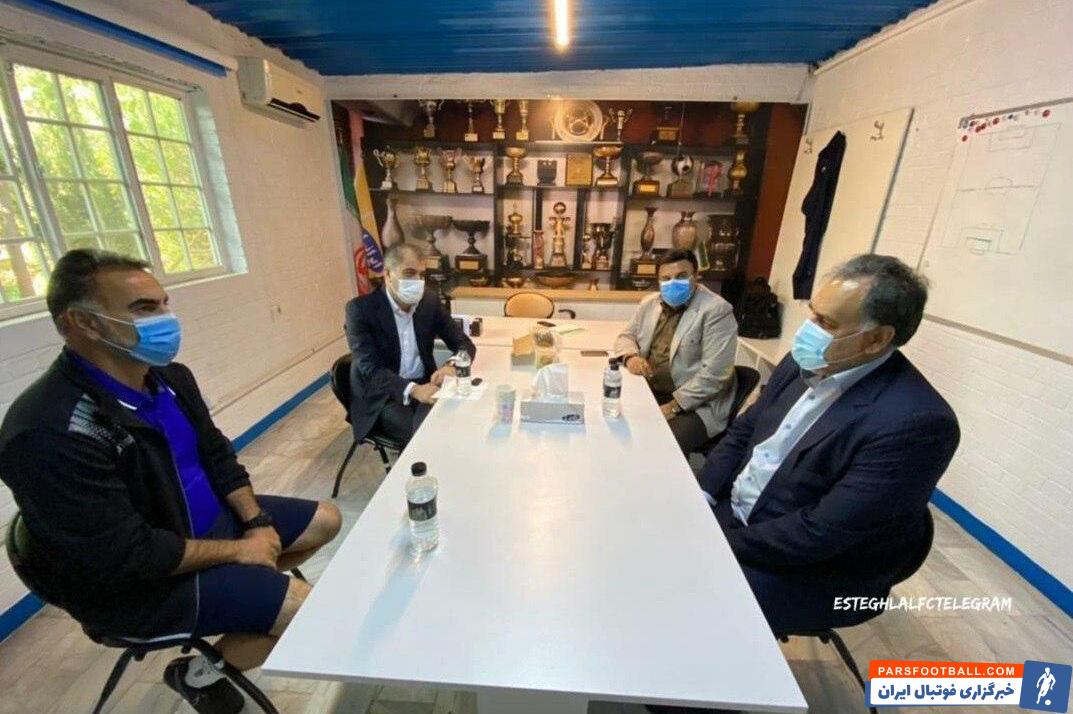 از اتفاقات حاشیهای جلسه آخر هیئت مدیره باشگاه استقلال شوخی یکی از مدیران باشگاه با اسماعیل خلیلزاده رییس هیئت مدیره باشگاه بود.