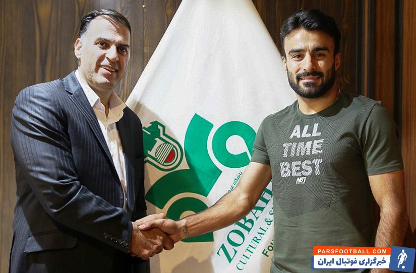 مسعود ابراهیم زاده بازیکن ذوب آهن گفت : از آنجایی که پرسپولیس قرار است برای فینال لیگ قهرمانان آسیا اعزام شود کاری به تیم خودمان ندارم و برای حریف بازی کردن ریسک است. اینجا اصلا بحث استقلال و پرسپولیس مطرح نیست و بحث ملی مطرح است و من هم به نوبه خودم امیدوارم پرسپولیس قهرمان آسیا شود.