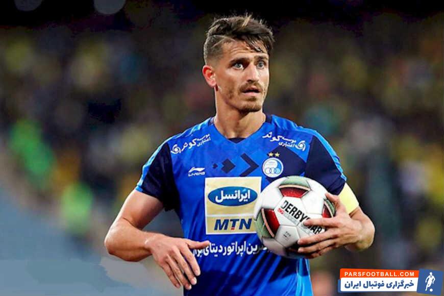 وریا غفوری کاپیتان استقلال که بازی با صنعت نفت را به دلیل مصدومیت از دست داده بود ، در تمرینات امروز آبی پوشان پایتخت شرکت کرد .