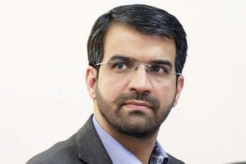 جعفر سمیعی ، مدیرعامل پرسپولیس و محمد فیاض ، عضو هیئت مدیره سرخپوشان ، برای حضور در اردوی پرسپولیس ، پیش از فینال آسیا ، راهی قطر شدند .