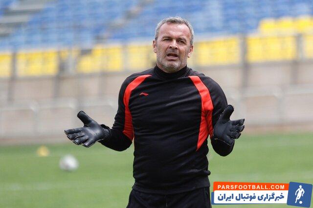 ایگور پانادیچ ، دستیار برانکو ایوانکویچ در پرسپولیس درباره احتمال قهرمانی پرسپولیس در آسیا گفت : پرسپولیس سطح بالایی دارد و اگر بازیکنان در سطح خودشان باشند ، پرسپولیس قهرمان خواهد شد .