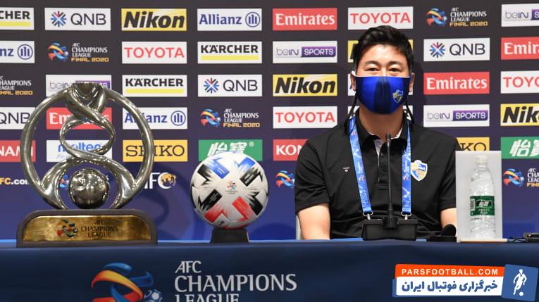 کیم دو هون ، سرمربی تیم اولسان هیوندای کره جنوبی پس از قهرمانی در لیگ قهرمانان آسیا با اتمام قراردادش با این تیم کره ای از این تیم جدا شد .